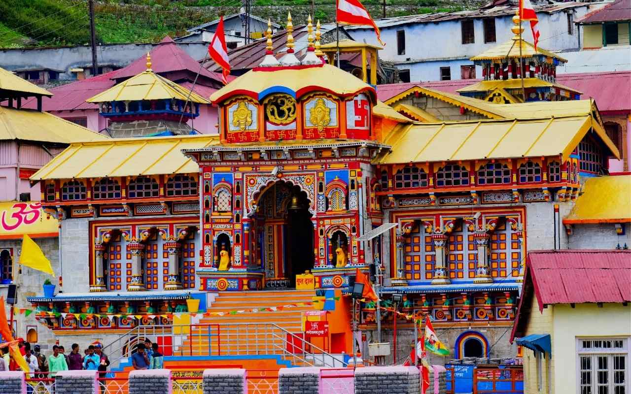 pilgrimage tour service from the taxi booking