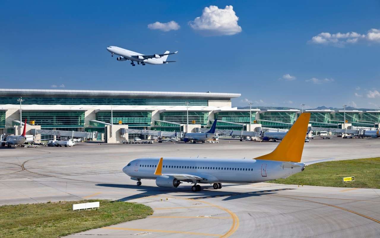 airport transfer service from the taxi booking